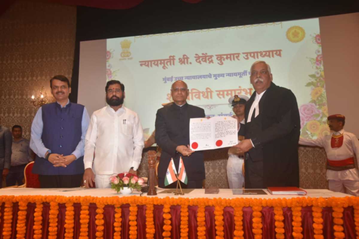 जस्टिस डी.के. उपाध्याय ने बॉम्बे हाई कोर्ट के नए मुख्‍य न्‍यायाधीश के रूप में शपथ ली